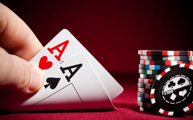 Nắm được một số thuật ngữ khi chơi bài Phỏm